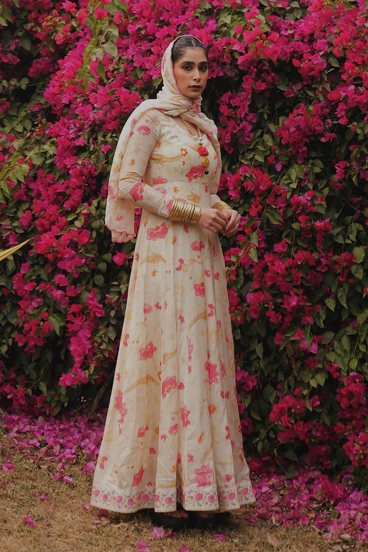 Vani Verma in the HASNA ANARKALI SET