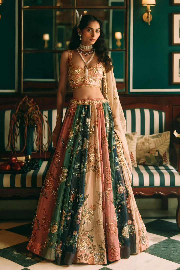 AURA LEHENGA SET