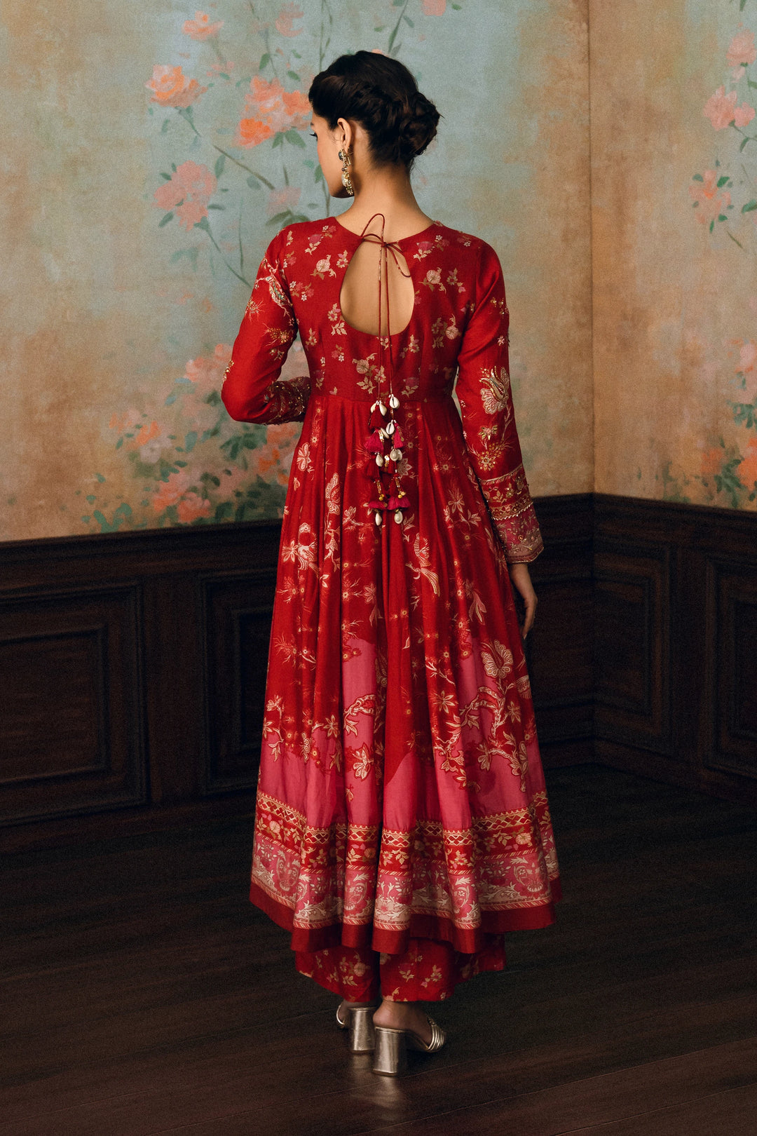 Anika Anarkali set