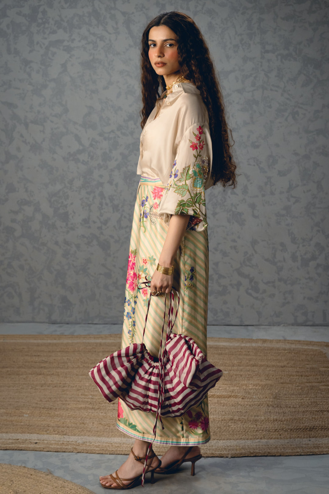 lya skirt set