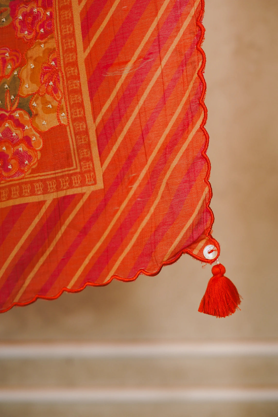 FREESIA SCARF
