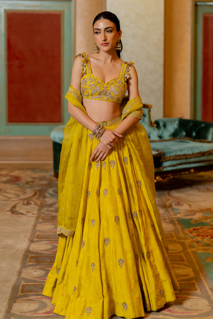 FIONA LEHENGA SET