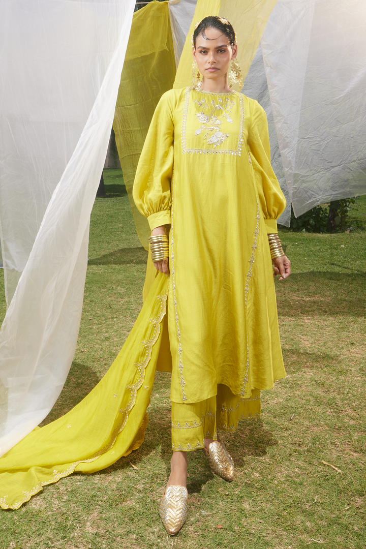 ZAYRA KURTA SET – YELLOW