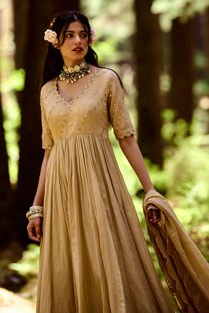 JEHAN ANARKALI SET – BEIGE