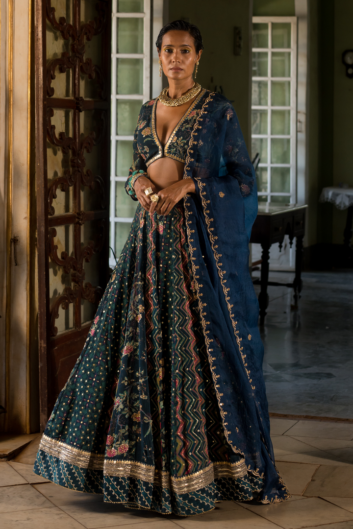 KHWAISH LEHENGA SET